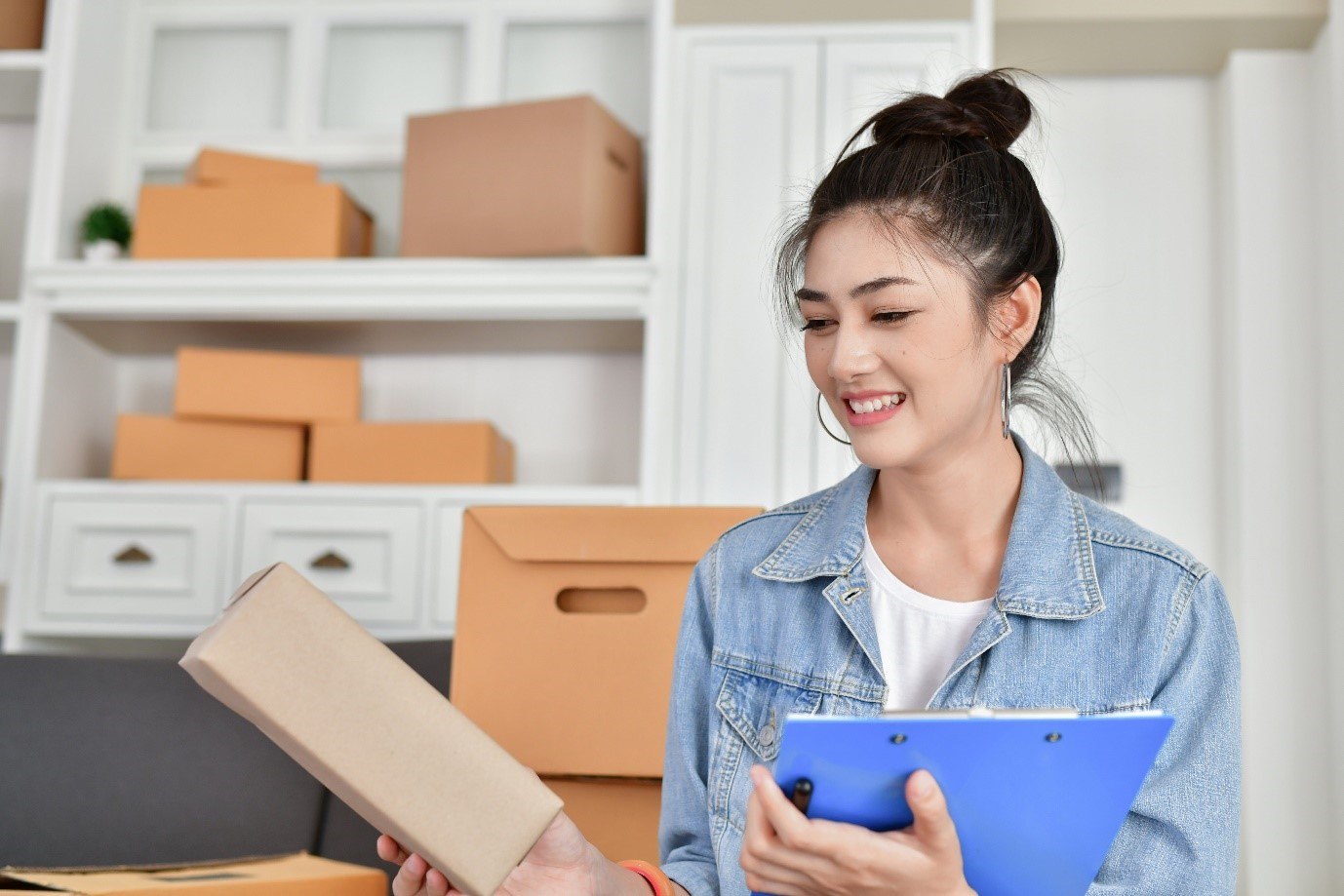 Business Tips 101: 3 Smart ways to store business inventory at home